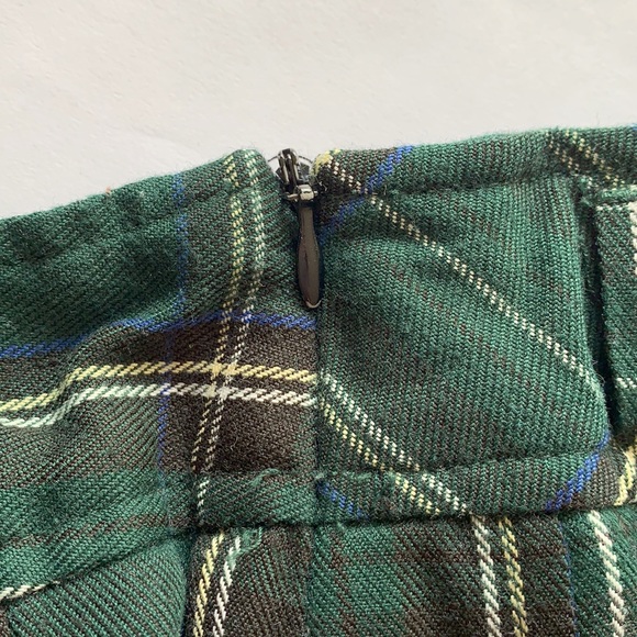 Guess Plaid Skort Size 5 - Picture 6 of 10